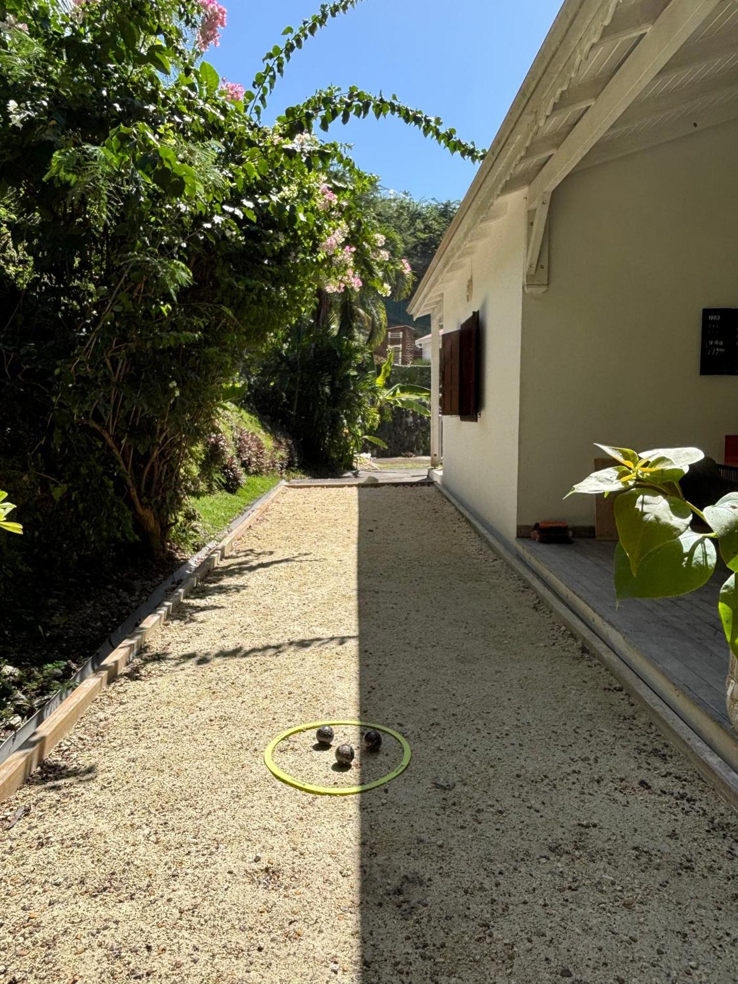 Spacieuse Villa Corossol Avec Piscine Et Jeux Exterieurs Le Gosier  Buitenkant foto