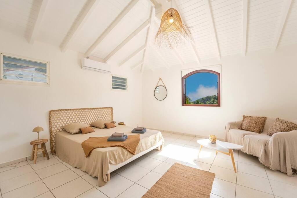 Spacieuse Villa Corossol Avec Piscine Et Jeux Exterieurs Le Gosier  Buitenkant foto