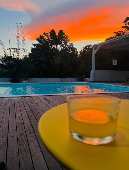 Spacieuse Villa Corossol Avec Piscine Et Jeux Exterieurs Le Gosier  Buitenkant foto