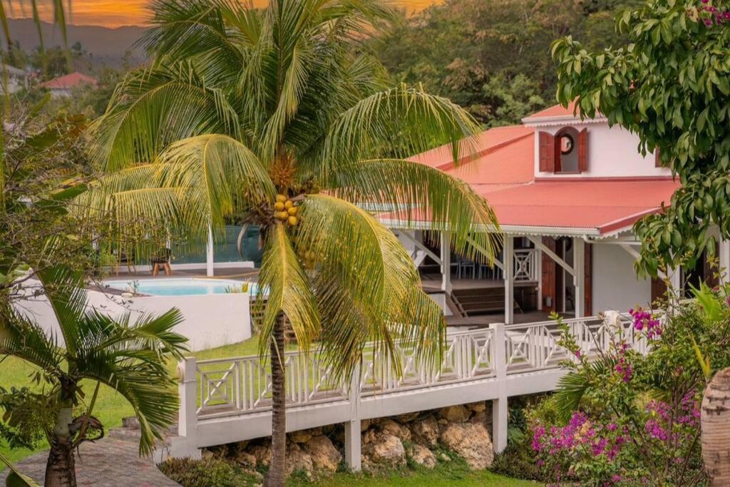 Spacieuse Villa Corossol Avec Piscine Et Jeux Exterieurs Le Gosier  Buitenkant foto